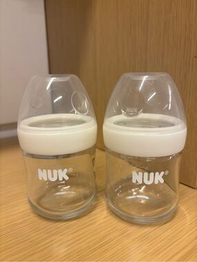 NUK 4 oz Glass Baby Bottles w Lids - Set of 2